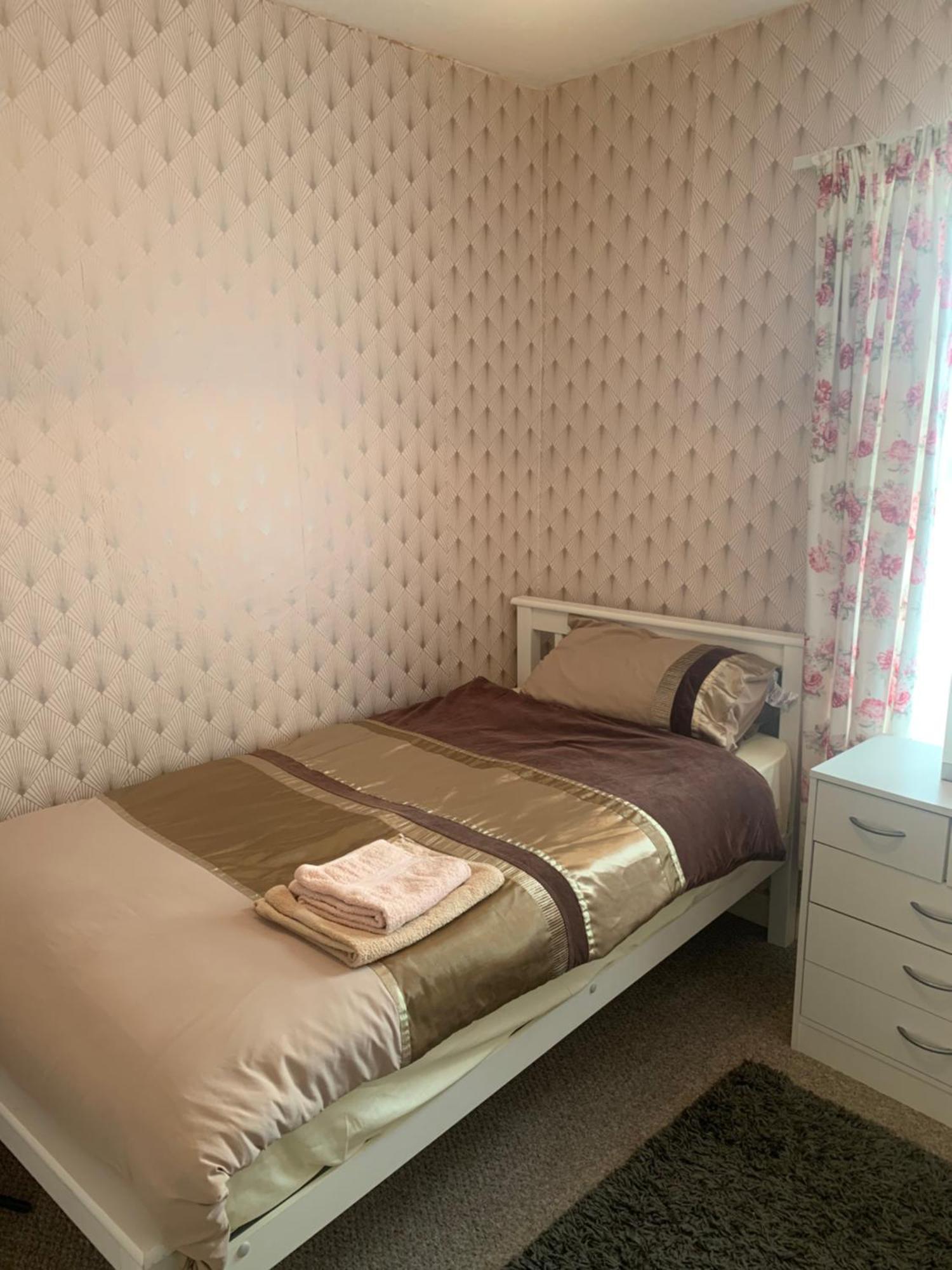 Room Only Guest Accommodation, Guest House Self Catering Bangor  Ngoại thất bức ảnh