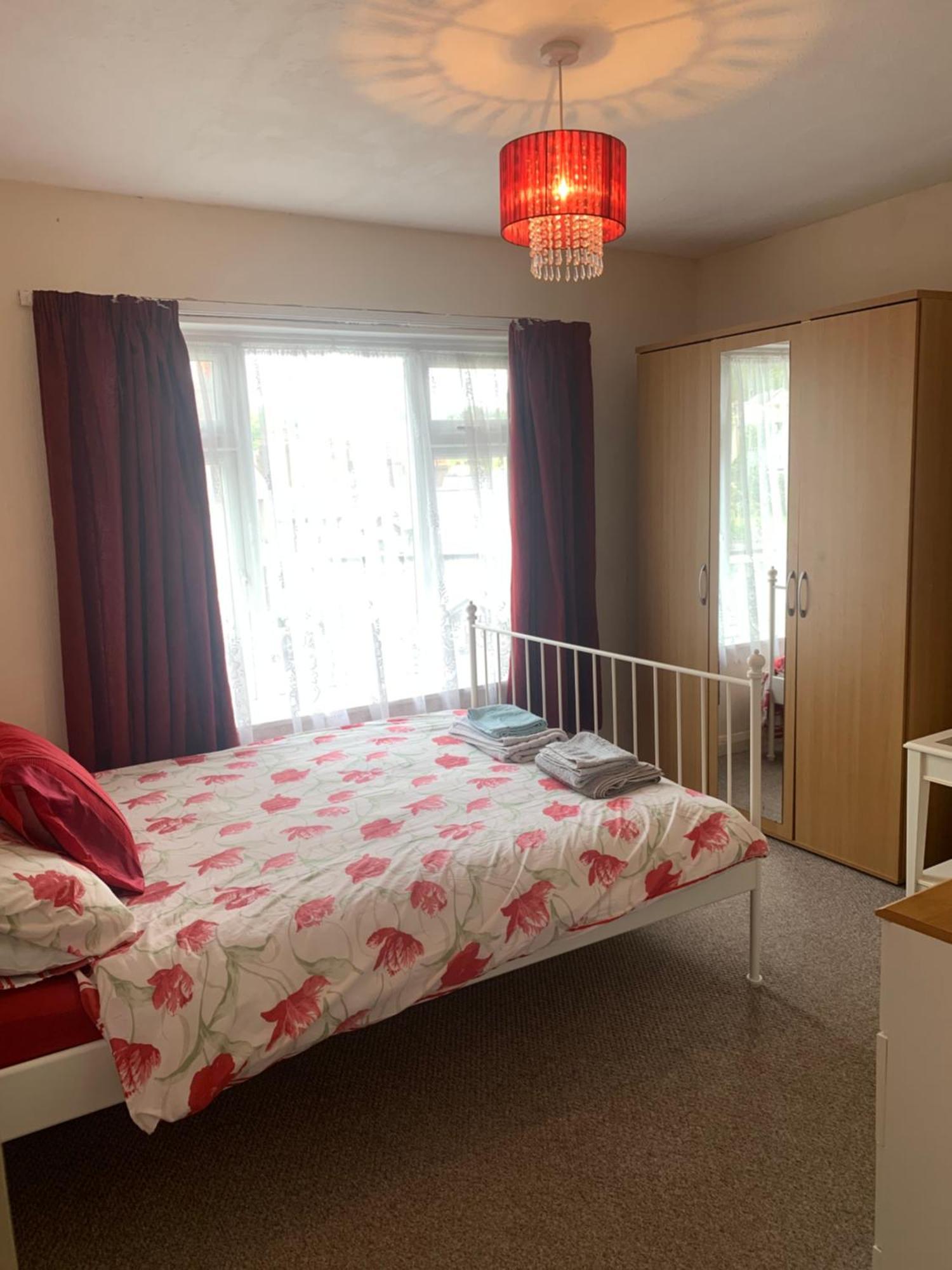 Room Only Guest Accommodation, Guest House Self Catering Bangor  Ngoại thất bức ảnh